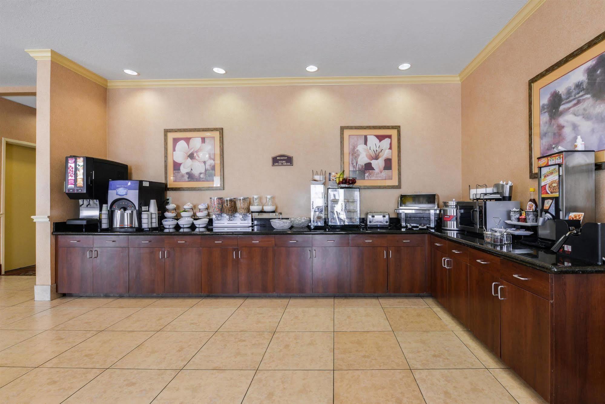 Americas Best Value Inn & Suites-Livingston Bagian luar foto