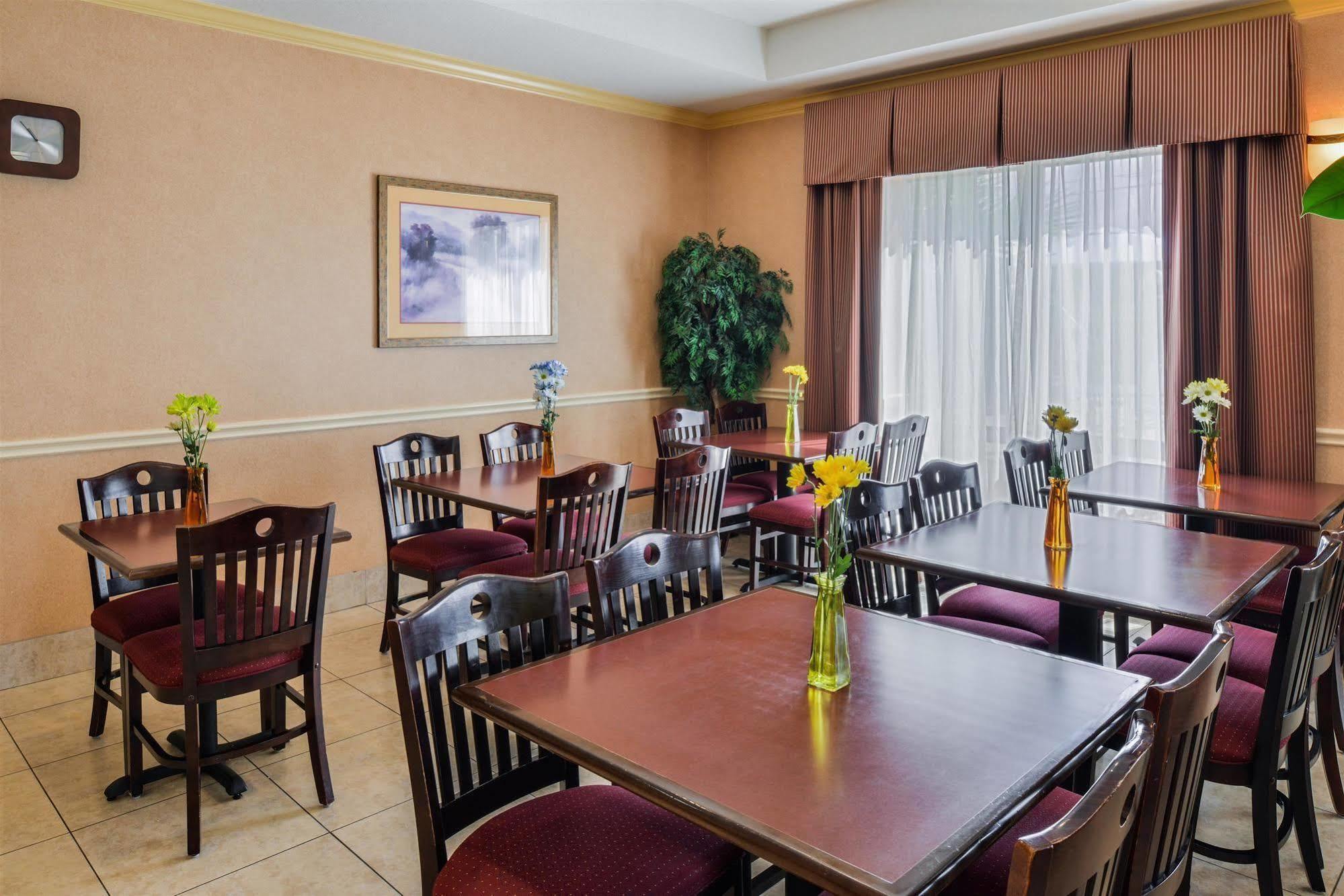 Americas Best Value Inn & Suites-Livingston Bagian luar foto