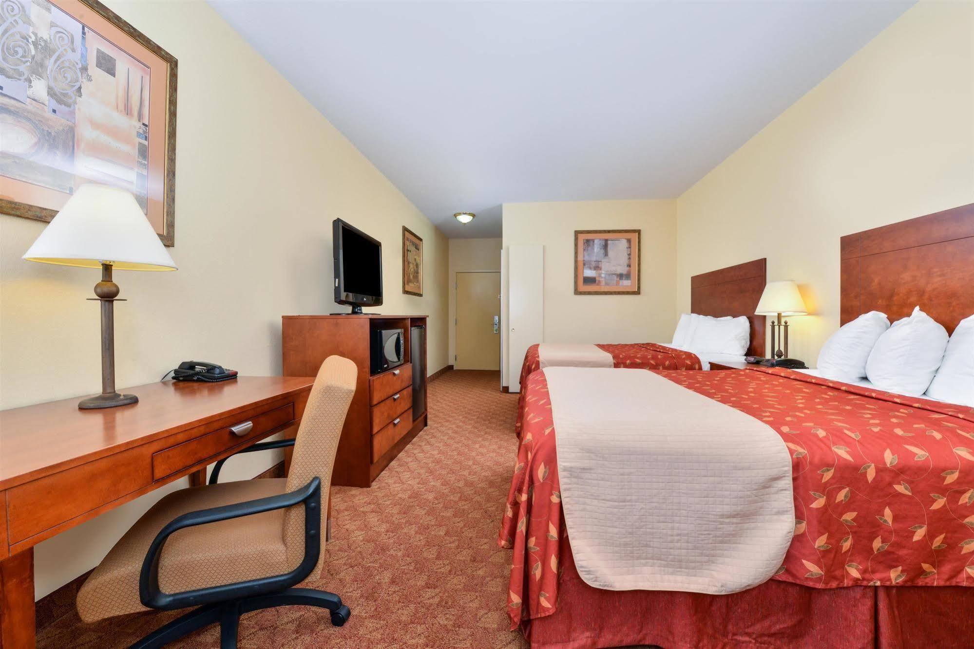 Americas Best Value Inn & Suites-Livingston Bagian luar foto